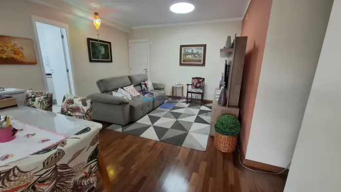 Like Saúde - 108 m² - 3 dormitórios ( 1 suíte ) - 2 vagas fixas!