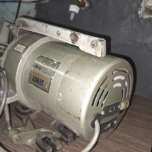 MOTOR  ÓTIMO (SILENCIOSO )  PRA  VALOR FINAL 350 REAIS 