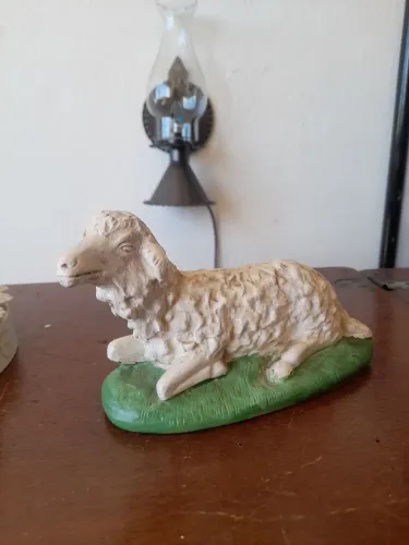 Estátua ovelha em gesso