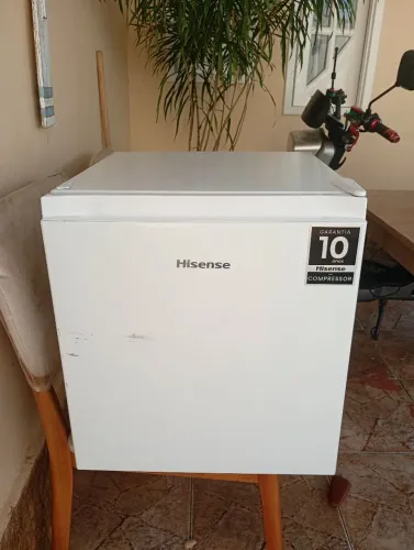 Frigobar Hisense 