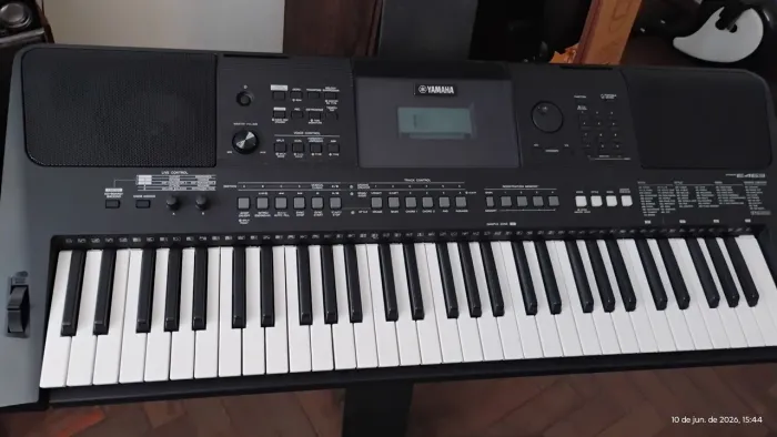 Teclado Yamaha psr E 463