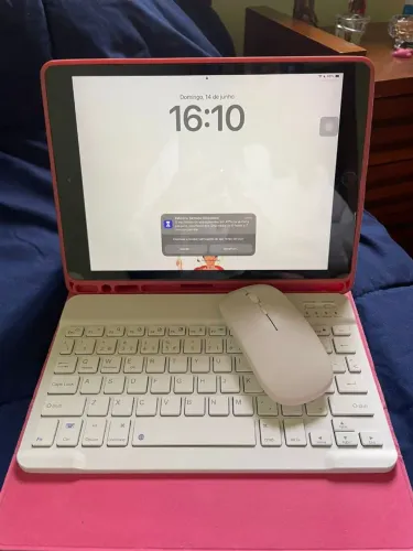 IPad 8