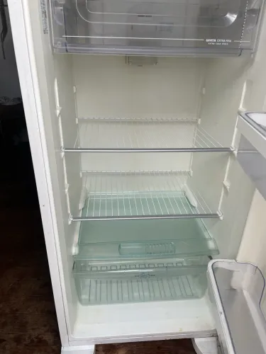 Geladeira Frost Free 300L