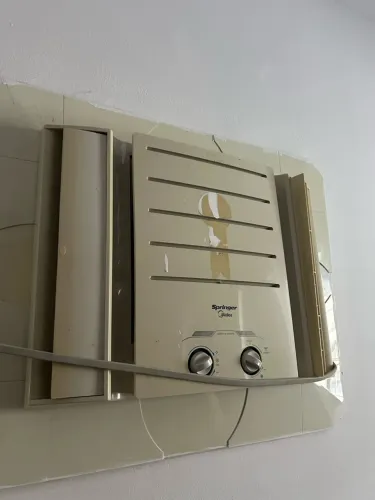 Ar cond de caixa