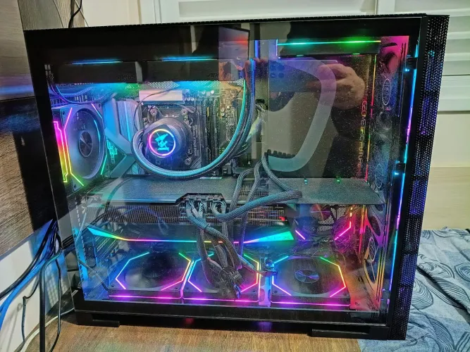 Pc Gamer Completo Ryzen 9800x3d 64GB RAM DDR5 RX 9070 XT 16GB