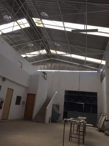 Ótimo Galpão Comercial 300m2 em 02 Pavimentos, Candeias Excelente Localização
