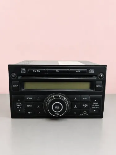 Rádio usado original NISSAN.
