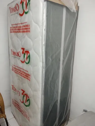 Cama box, ótima qualidade, solteiro 