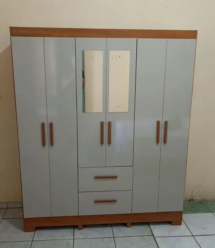 GUARDA ROUPA