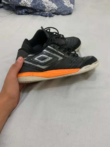 Vendo chuteira pro 5 club carbon