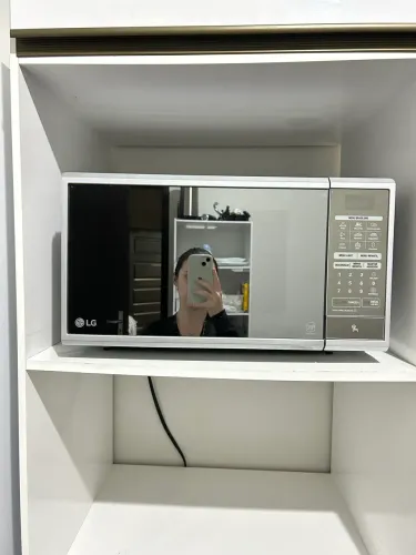 microondas LG espelhado