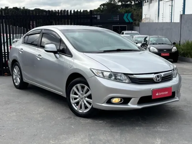 Honda Civic Sedan LXS 1.8/1.8 Flex 16V Mec. 4P 2012