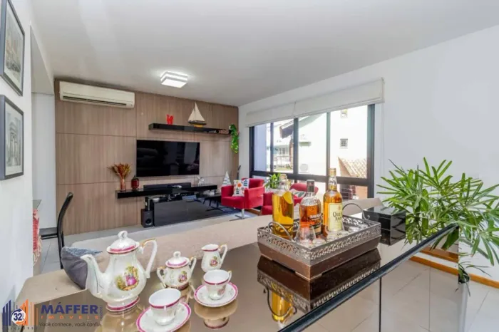 Casa em Condomínio à venda com 2 quartos 212 m² no Tristeza
