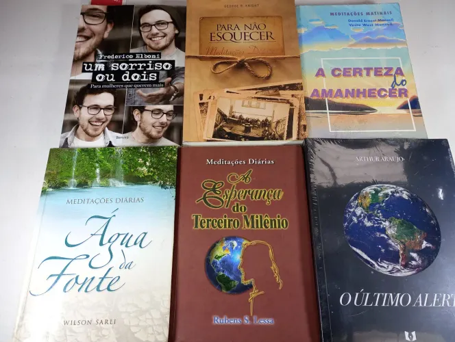 7 livros cristãos/adventistas de reflexão e espiritualidade. Inclui 1 livro novo/lacrado e
