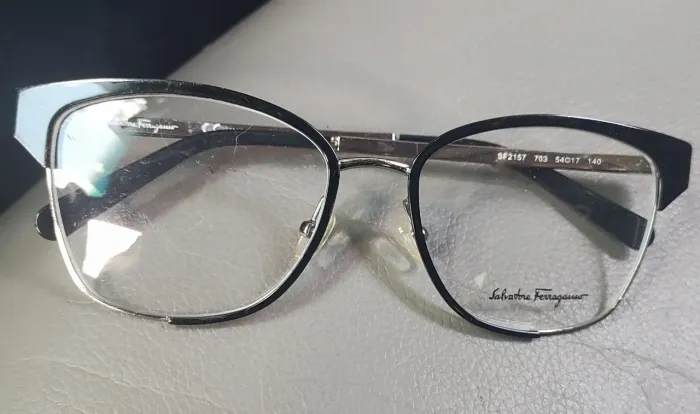 Óculos Salvatore Ferragamo 