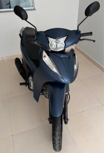 Honda Biz 125 EX 2025 impecável