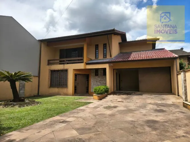 Sobrado com 6 dormitórios à venda, 205 m² por R$ 1.650.000,00 - Centro - Campo Largo/PR