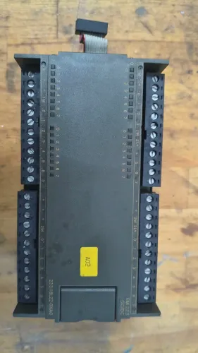 Módulo Siemens S7-200 EM223 6ES7<br><br>223-1BL22-OXAO - 16DI/16DO
