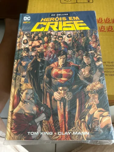 HERÓIS EM CRISE DC DELUXE