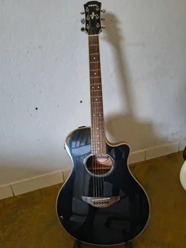 Violão Yamaha APX700