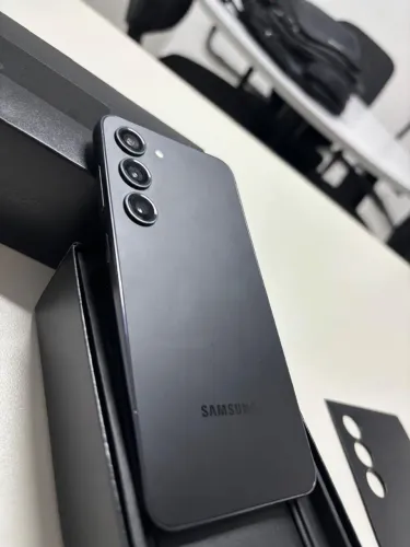 Vendo Samsung Galaxy S23 estado de novo 