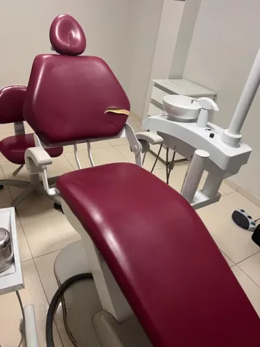 Vendo cadeira odontológica kavo unik funcionando perfeitamente 
