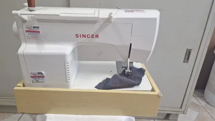 Máquina de Costura Singer Facilita
