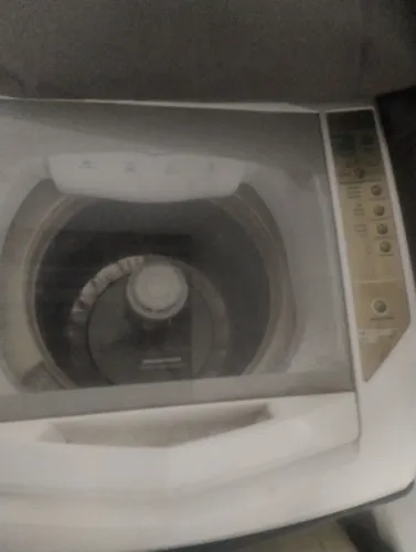 Vendo máquina de lavar roupa digital 8 k 110 v