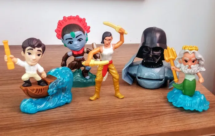 Lote 5 bonecos Disney coleções McDonald's