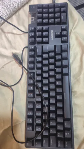 TECLADO GAMER WARRIOR ROYAL SCORE PRETO TC313