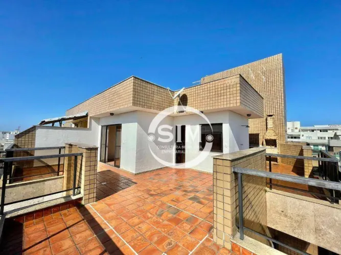 Cobertura com 3 dormitórios à venda, 182 m² por R$ 830.000,00 - Centro - Cabo Frio/RJ