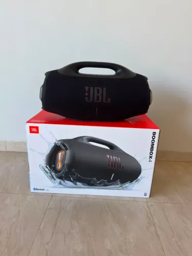 JBL Boombox 4