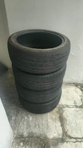 VENDO PNEUS 225 45 R19