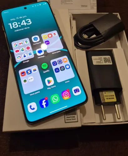 Motorola Edge 70 nota fiscal e garantia 12 de RAM 512 memória 
