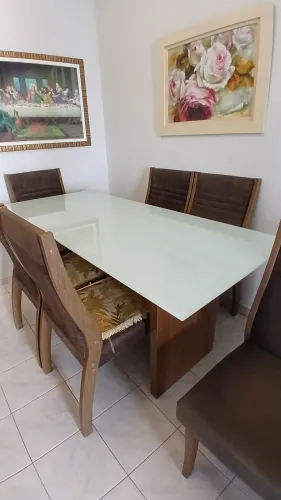 Vendo mesa de vidro de 6 lugares