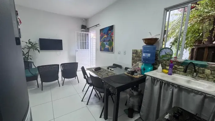 032 Vende-se casa no Coroadinho/Bom Jesus Localização privilegiada próximo de tudo que vo