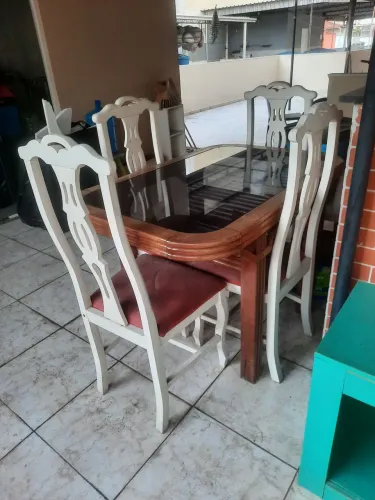 CONJUNTO DE MESA COM 4 CADEIRAS PATINA BRANCA 80 X1,20 RETANGULAR COM TAMPO DE VIDRO  TOP