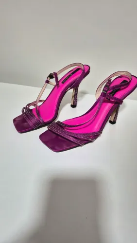 Salto fino rosa
