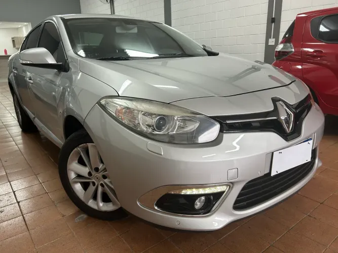 Renault Fluence Sedan Privilège 2.0 16V Flex AUT 2016