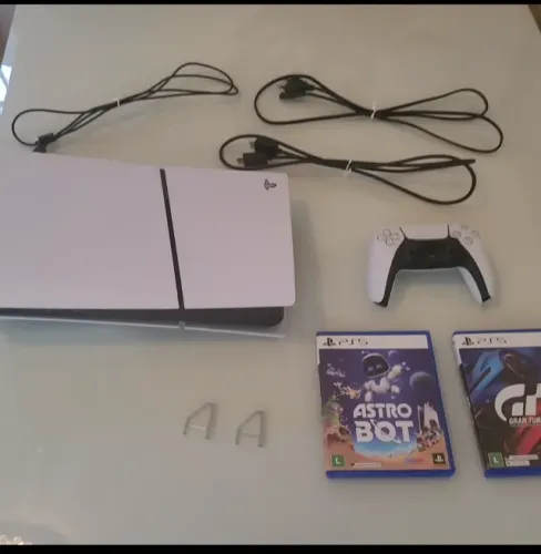 Playstation 5 com Leitor de Disco,1 TB com Controle + 2 Jogos (Usado)