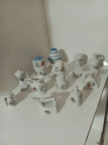 mini conjunto de louça em porcelana