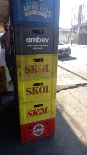 25 caixas de cerveja de 600ml com vasilhame.