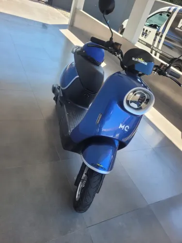 Scooter eletrica unica retro 1000w