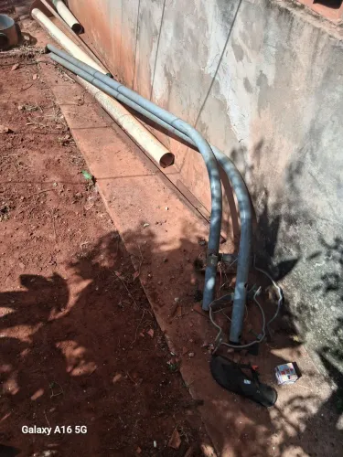2 braço com cita e parafusos, 7 reator de 250w 7 reator de 70w e lâmpadas metalica