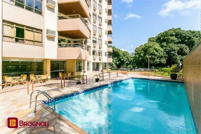 Apartamento em Agronômica