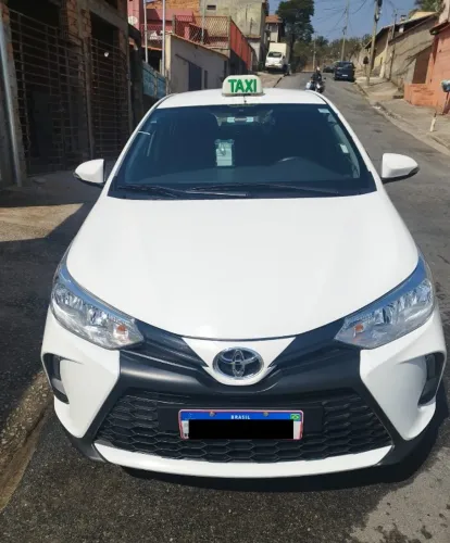 Toyota Yaris XL Sedan 1.5 Flex 16V 4P Aut. 2024