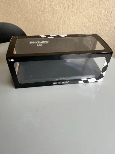 Caixa Minichamps 1/18