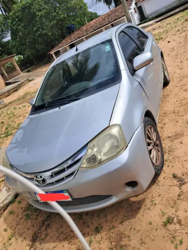 Toyota Etios XLS Sedan 1.5 Flex 16V 4P Mec. 2013