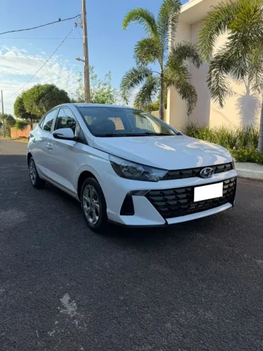 Hyundai HB20S Comfort Plus 1.0 Flex 12V Mec. 2024