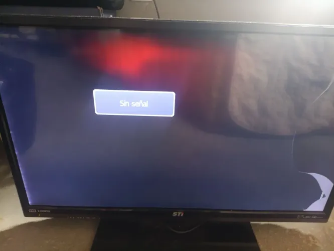 TV LED 32 ESTÁ COM MANCHA NO CANTO DA TELA